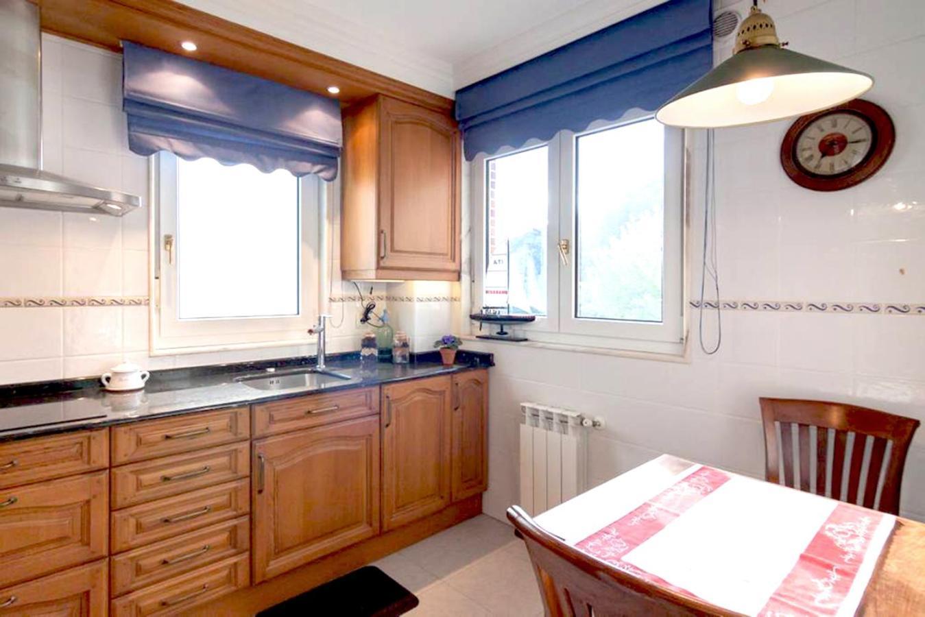 Duplex Playa Berria Appartement Piedrahita  Buitenkant foto