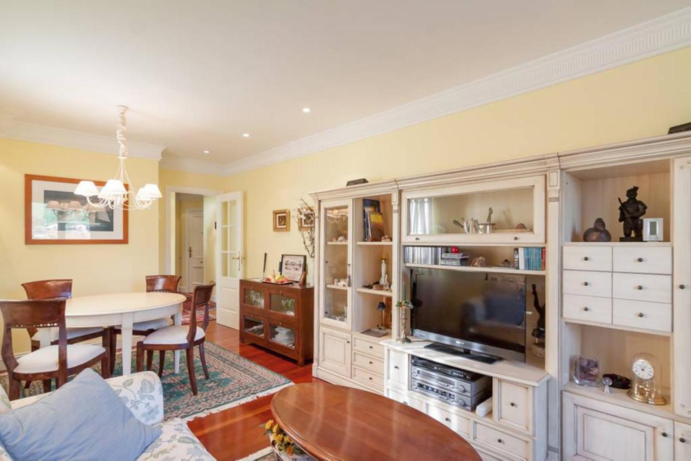 Duplex Playa Berria Appartement Piedrahita  Buitenkant foto